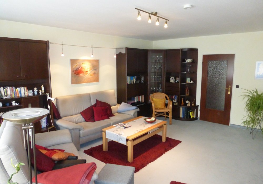 *Provisionsfrei* ruhige Lage, hier muss ich zuschlagen!