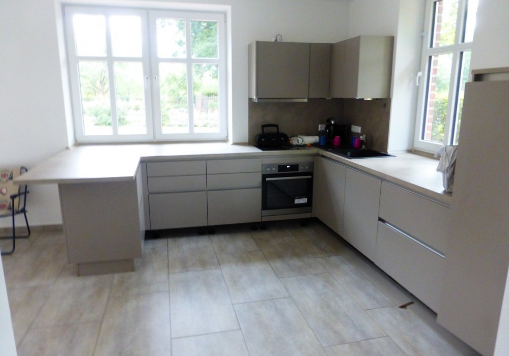 wertige Einbauküche