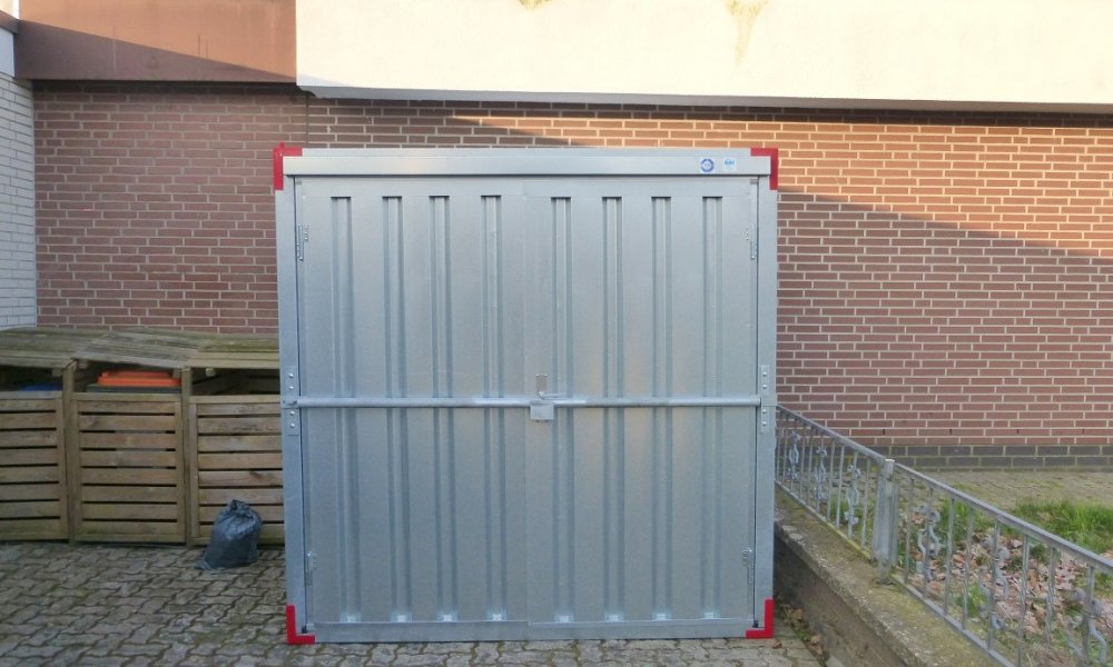 Lagerboxen/Blechcontainer zu vermieten