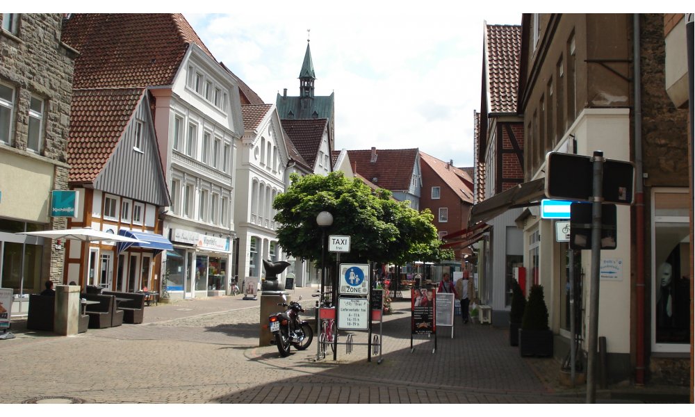 große 2 Zimmer Wohnung im Zentrum, ein wahrer Traum